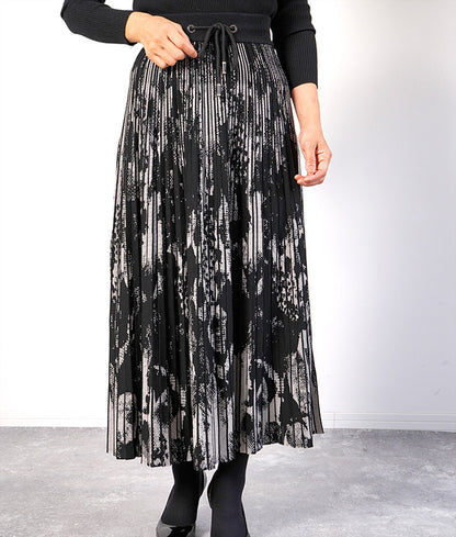 Jacquard knit long skirt