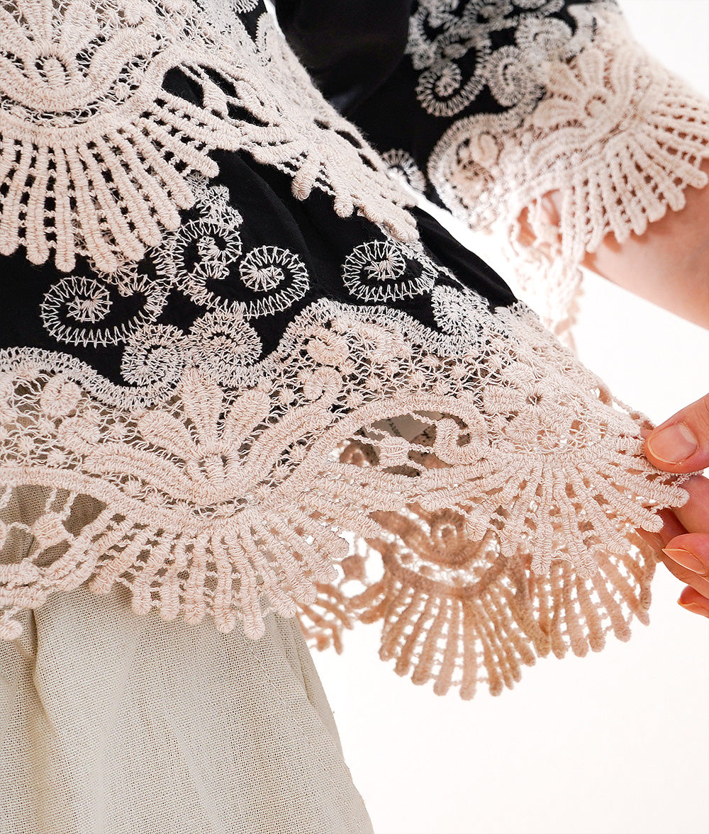 Bohemian blouse with embroidery and lace