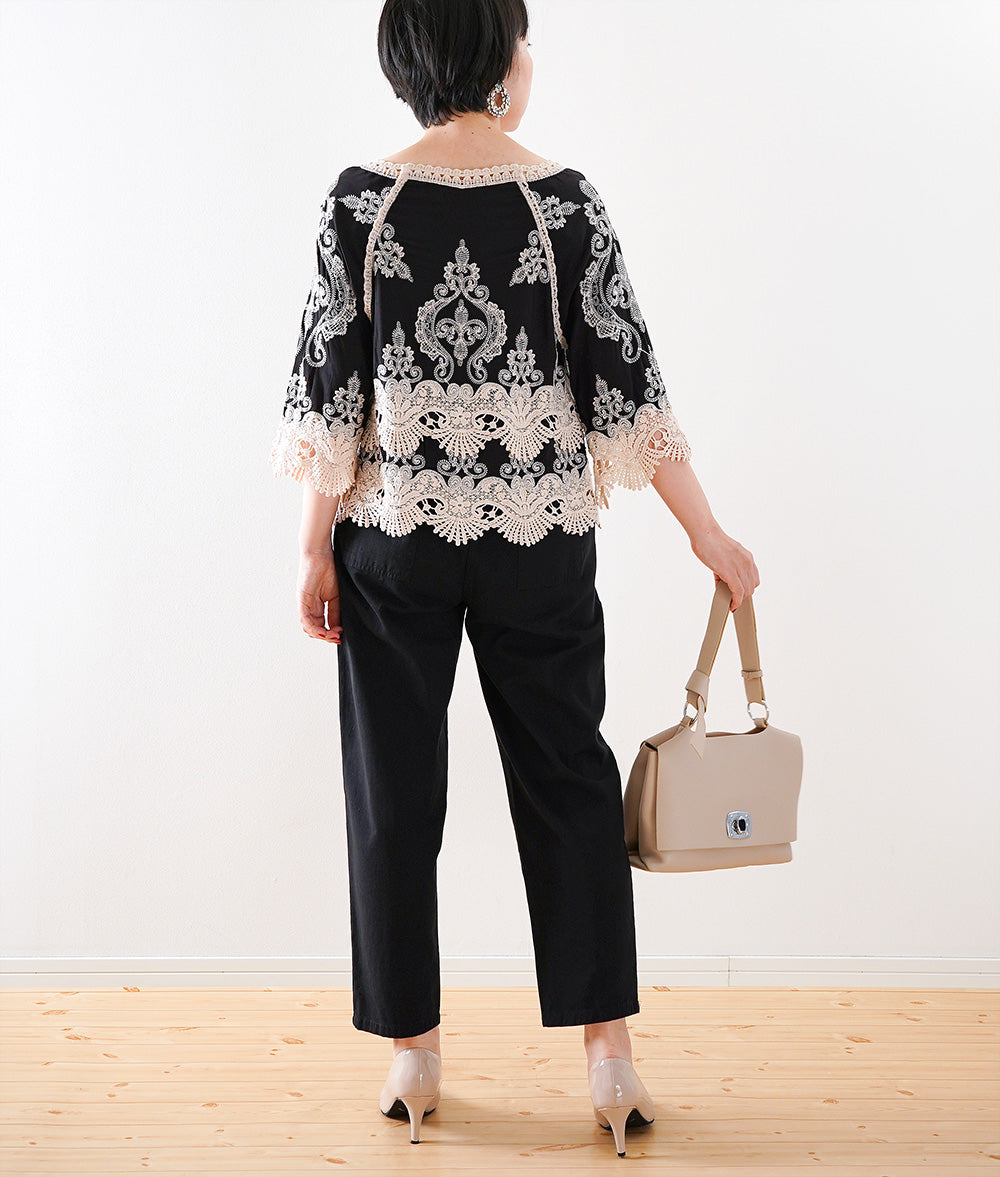 Bohemian blouse with embroidery and lace