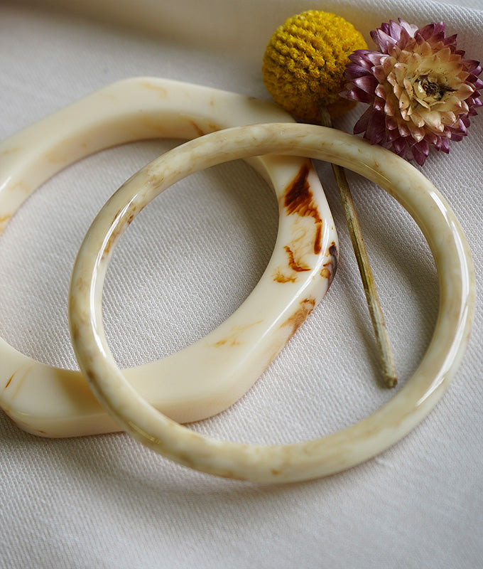 Marble color bangle