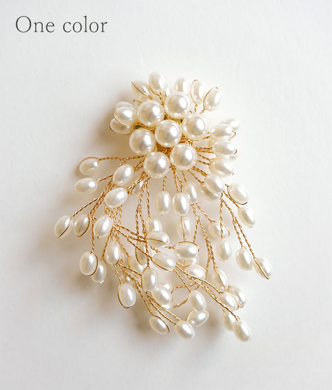 Pearl brooch