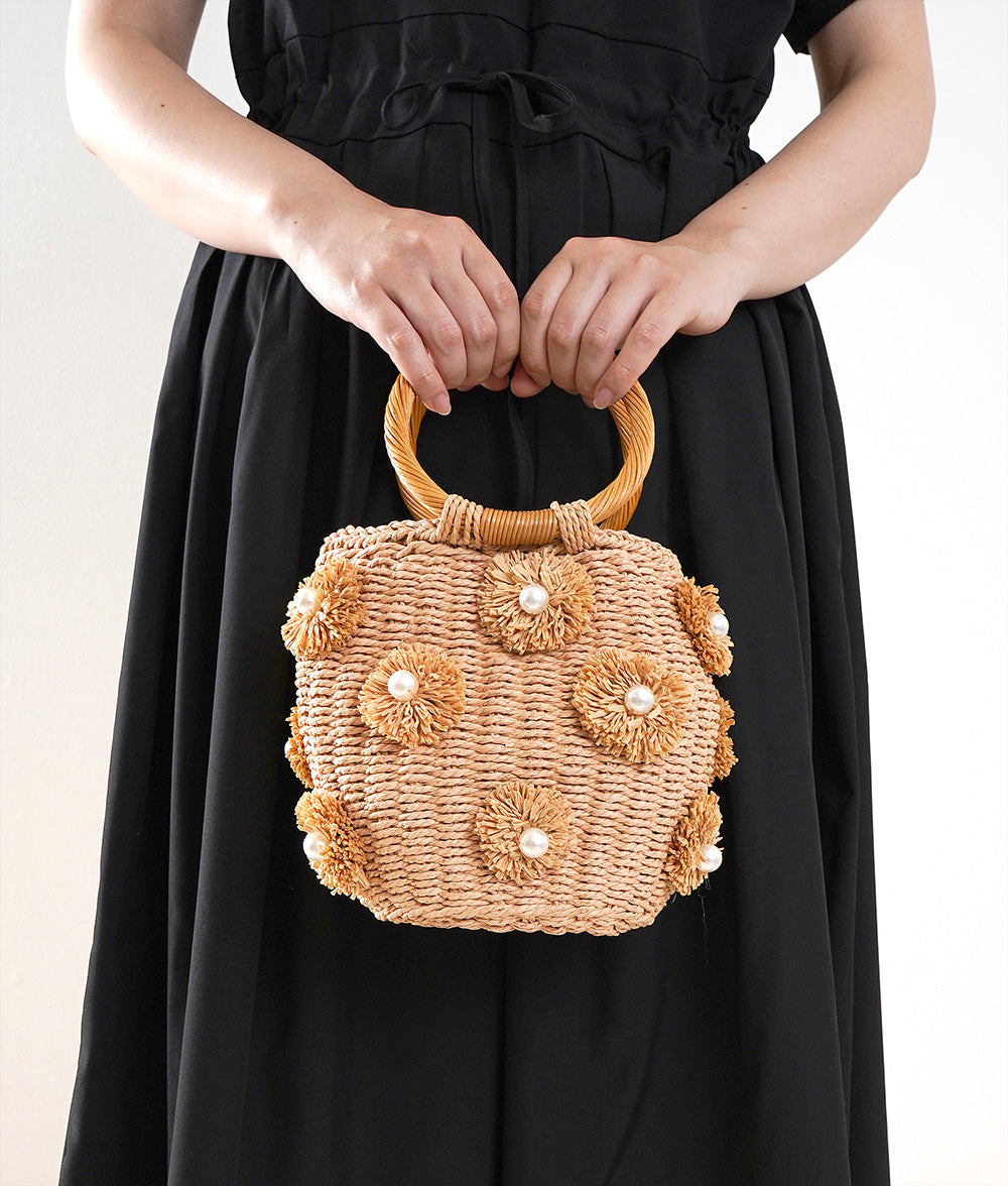 Pompoms pearl raffia palm bag