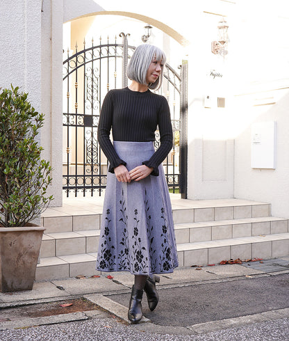 Beautiful silhouette pedicel knit skirt