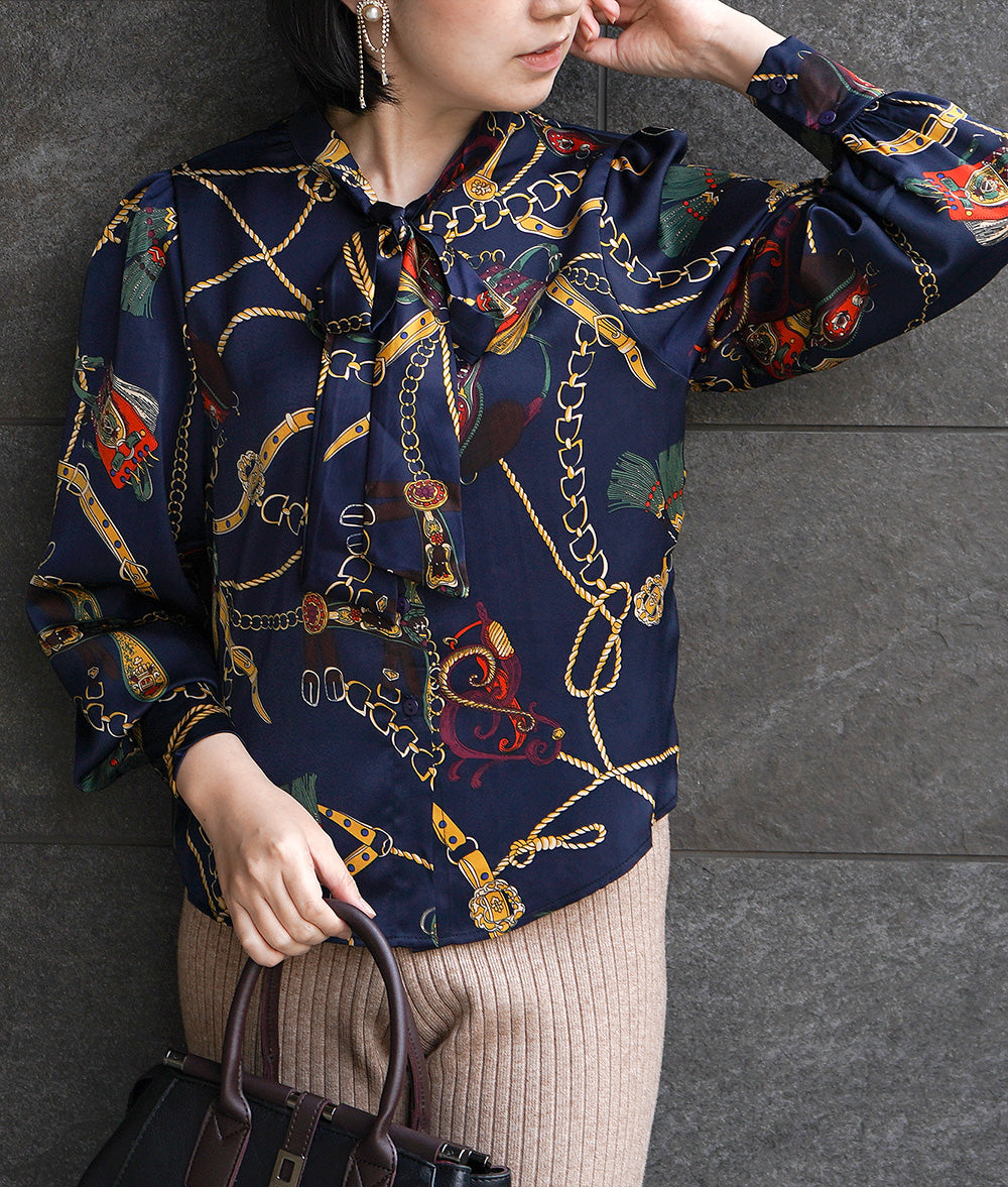 【SALE】Scarf pattern bowtie navy blouse