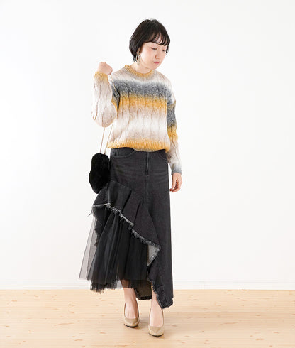Bleed color cable knit