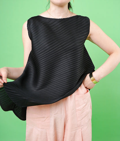 【SALE】Sleeveless ashes tops with satin pleats