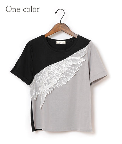 Flapping feather lace T-shirt