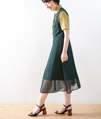 【SALE】Contrast is impressive Green dress with flower embroidery