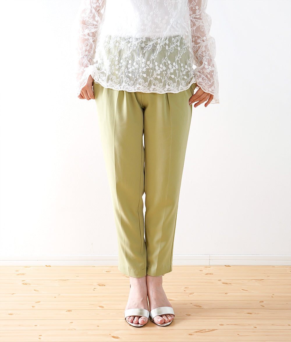 Neatly tapered pants in pistachio green